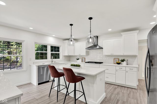 $749,000 | 8020 North Meridian Street, Indianapolis, IN 46260