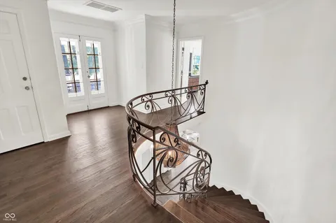 $749,000 | 8020 North Meridian Street, Indianapolis, IN 46260