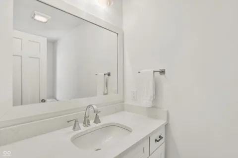 $749,000 | 8020 North Meridian Street, Indianapolis, IN 46260