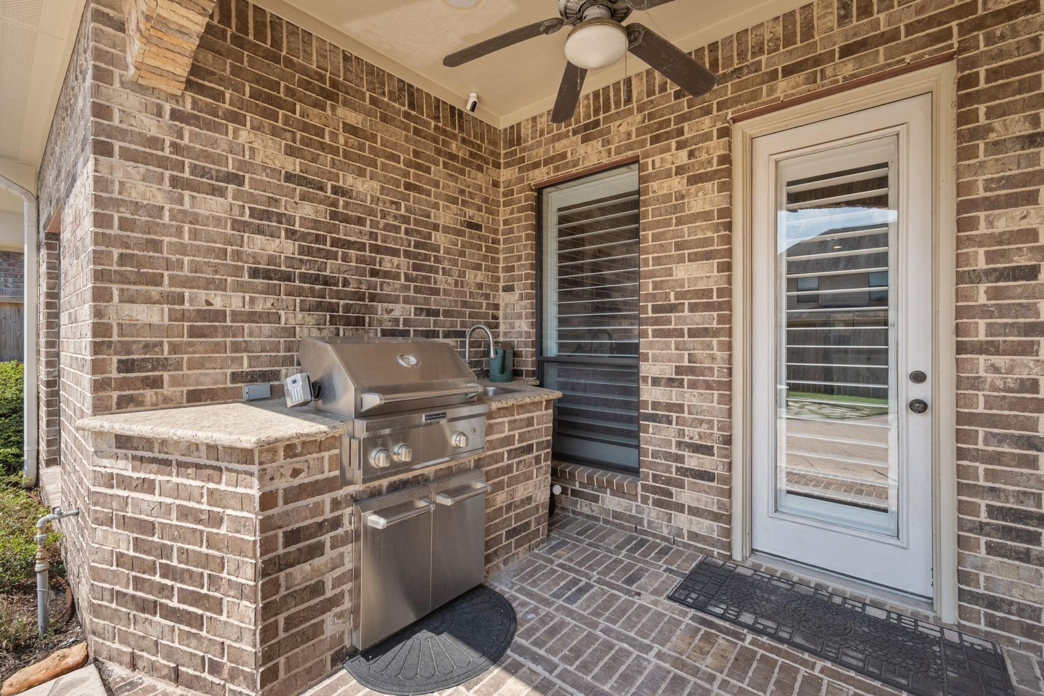 137 Silverwood Ranch Drive Shenandoah, TX 77384 - Photo 32 of 37 Stainless steel outdoor grill!