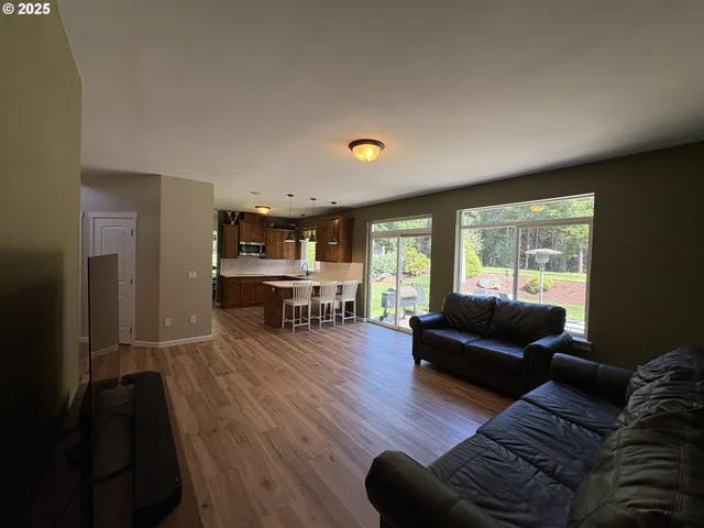 $1,249,000 | 94703 Johnson Road, Marcola, OR 97454