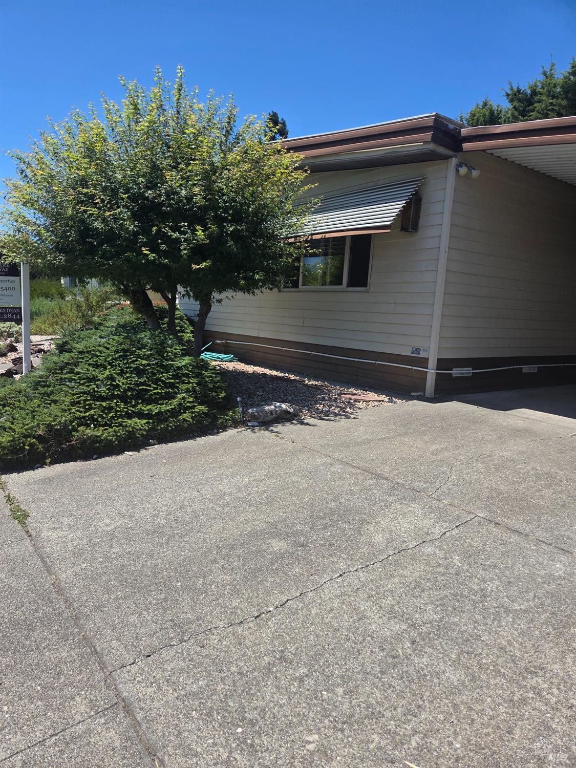 84 Westgate Circle Santa Rosa, CA 95401 - Photo 2 of 23