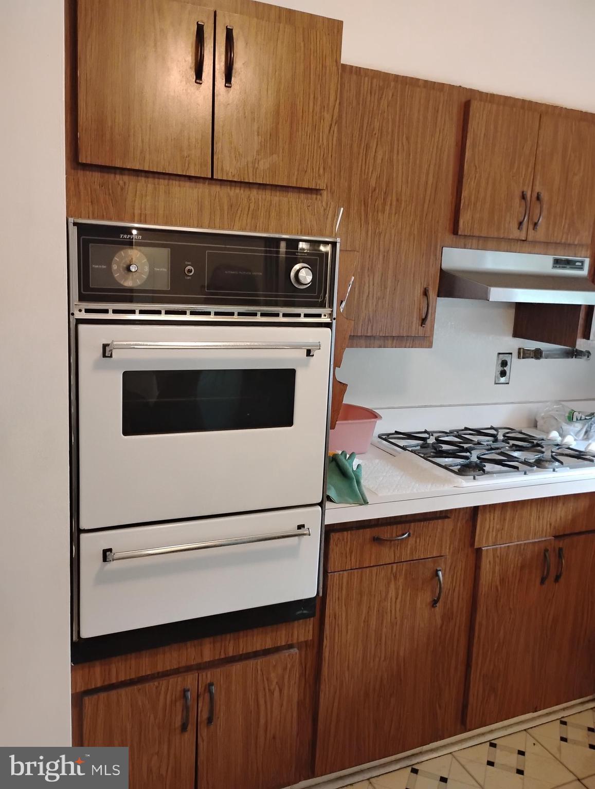 3733 Coronado Road Baltimore, MD 21244 - Photo 11 of 76