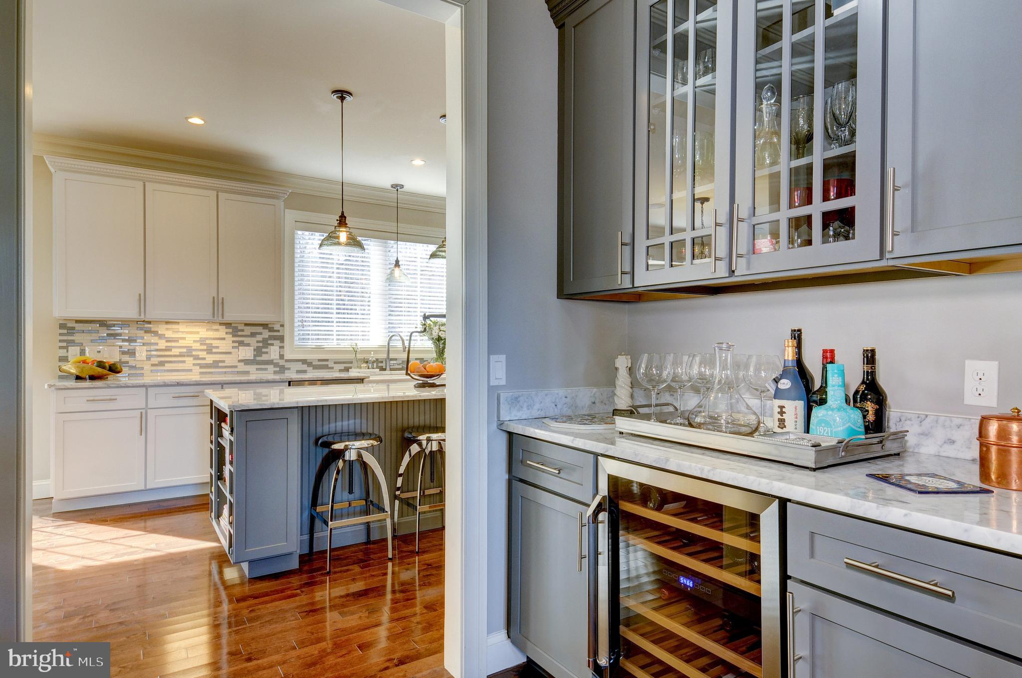 59 Emerald Road Robbinsville, NJ 08691 - Photo 15 of 55 Butler's Pantry