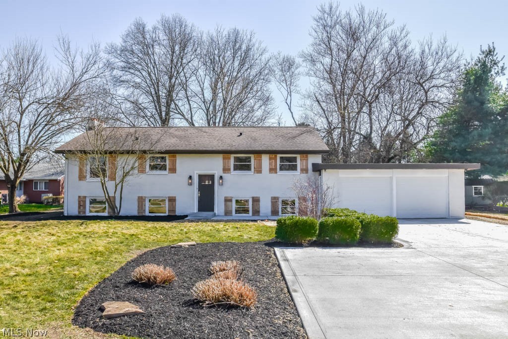 418 Everhard Road Southwest North Canton, OH 44709 - Photo 1 of 35 Gorgeous 4 bedroom, 3 full bath home in North Canton schools!