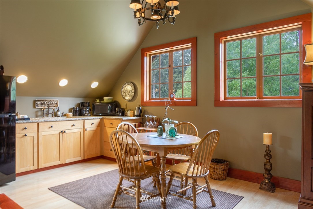 6099 State Rte 20 Anacortes, WA 98221 - Photo 18 of 39