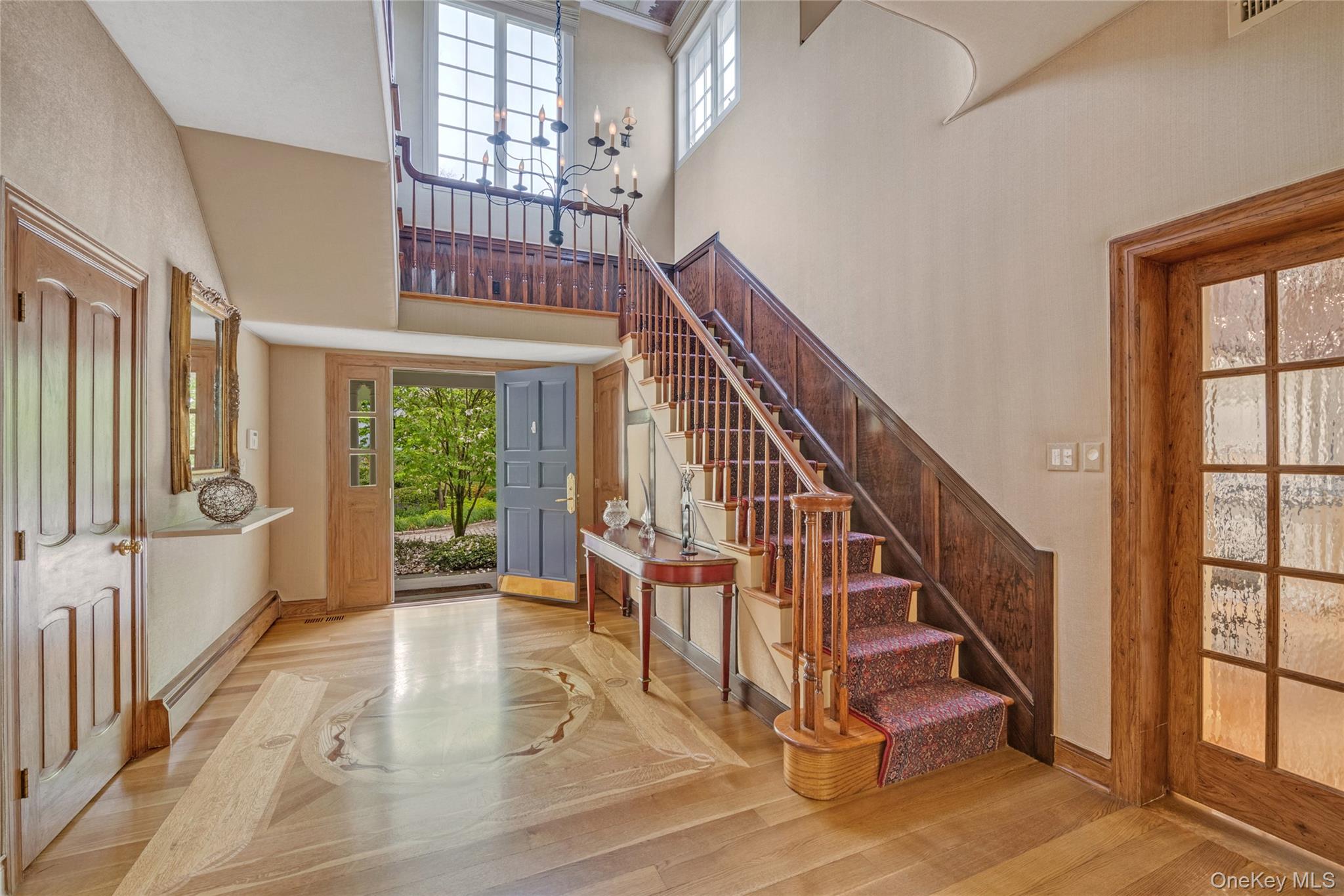 58 Cornwells Beach Road Sands Point, NY 11050 - Photo 2 of 33 Gallery Image 2