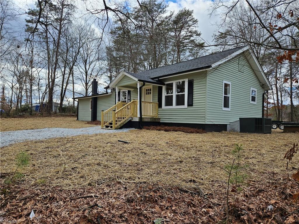 1055 Gibson Road Pine Hall, NC 27042 - Photo 3 of 19 Gallery Image 3