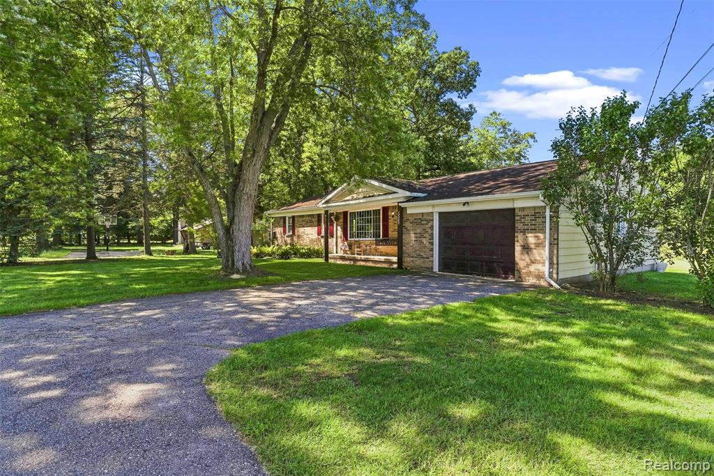 12465 Tuscola Road Clio, MI 48420 - Photo 5 of 35 Gallery Image 5
