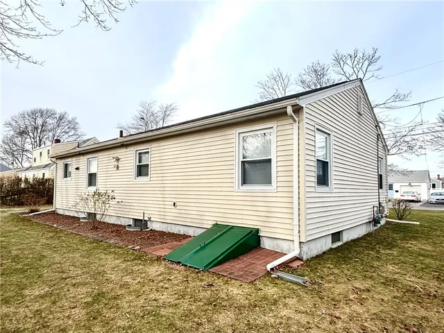 $499,900 | 53 Whipple Avenue, Barrington, RI 02806