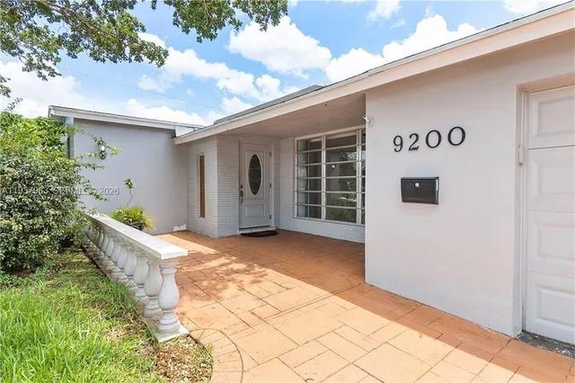 $3,800 | 9200 Southwest 55th Street, Cooper City, FL 33328