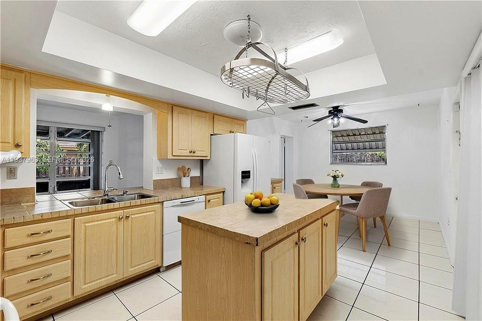 9200 Southwest 55th Street Cooper City, FL 33328 - Photo 4 of 15