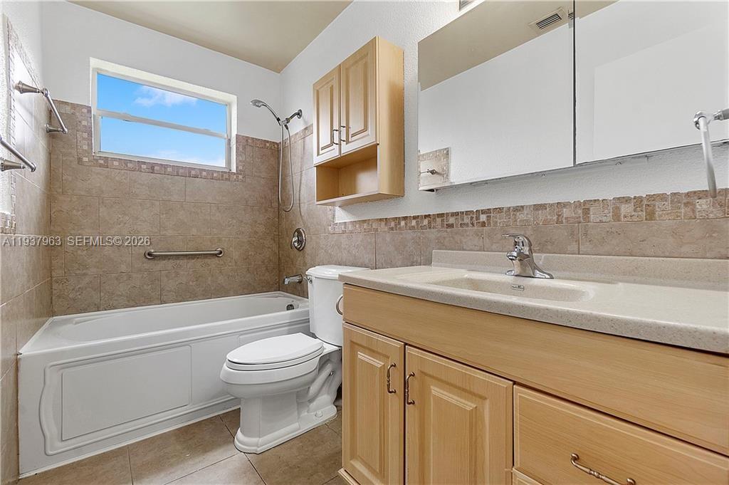 9200 Southwest 55th Street Cooper City, FL 33328 - Photo 9 of 15