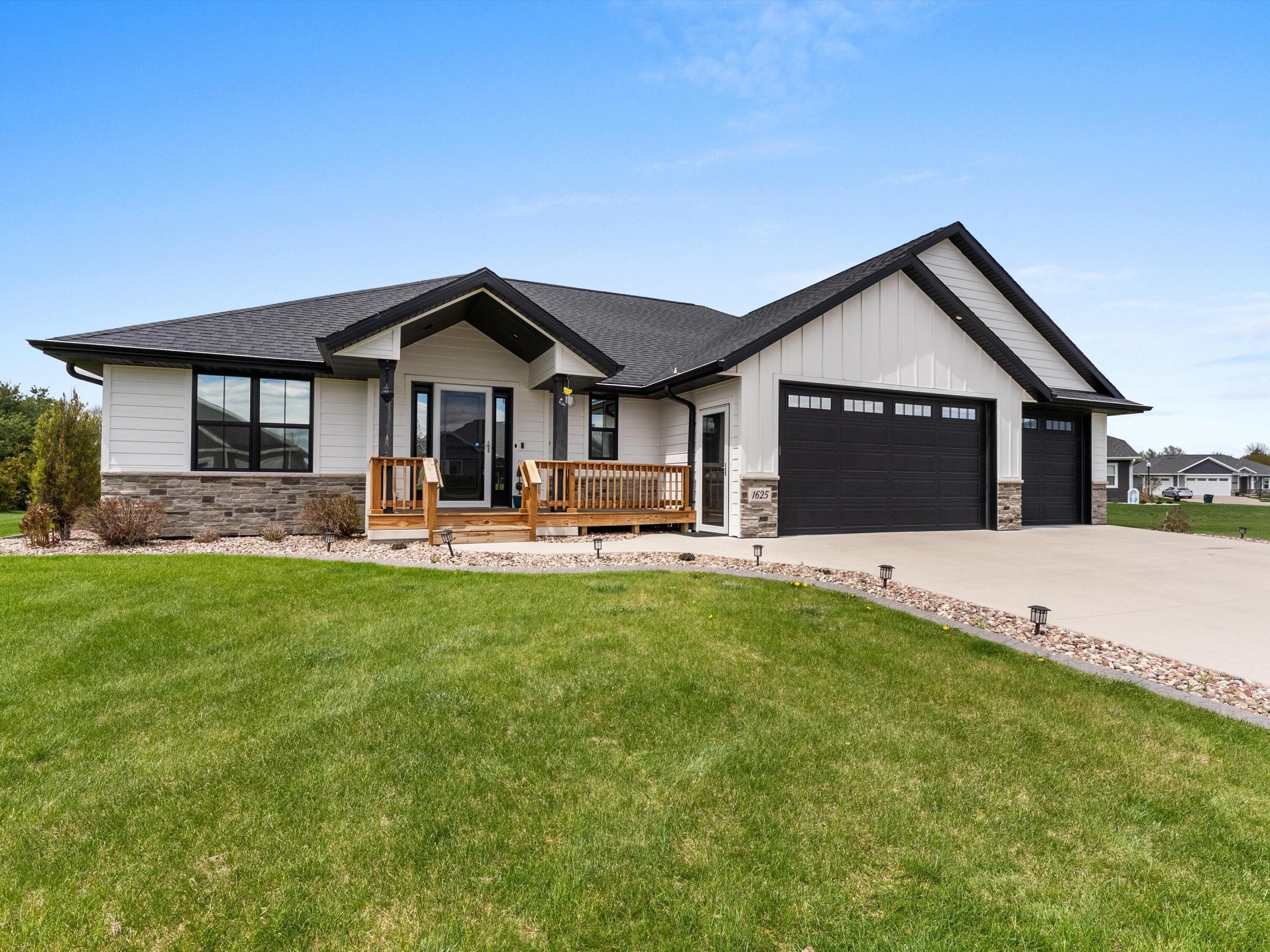 1625 Drusillas Way Howard, WI 54313 - Photo 1 of 51 01-005_2755681_01376