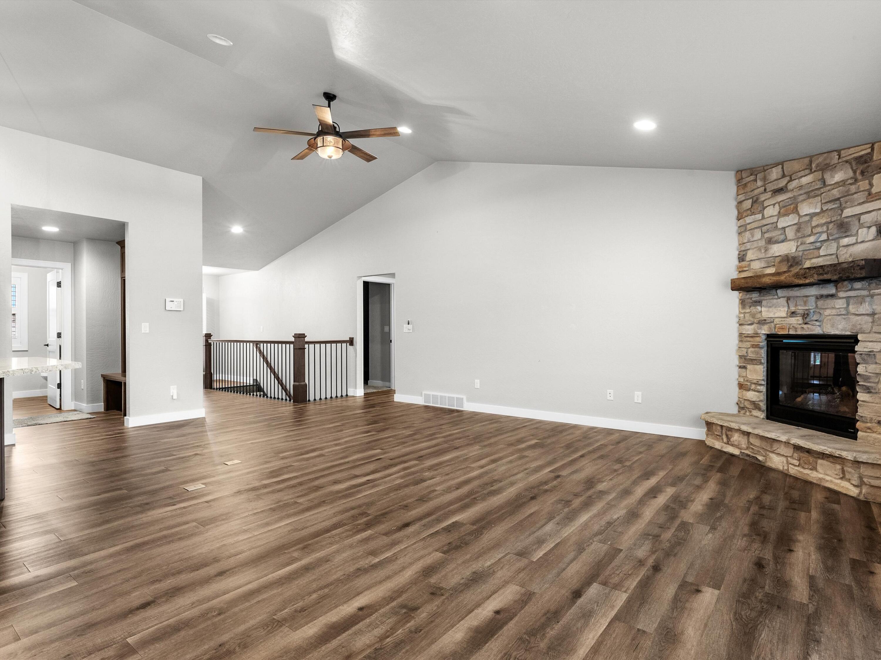 1625 Drusillas Way Howard, WI 54313 - Photo 12 of 51 14-014_2755681_01218