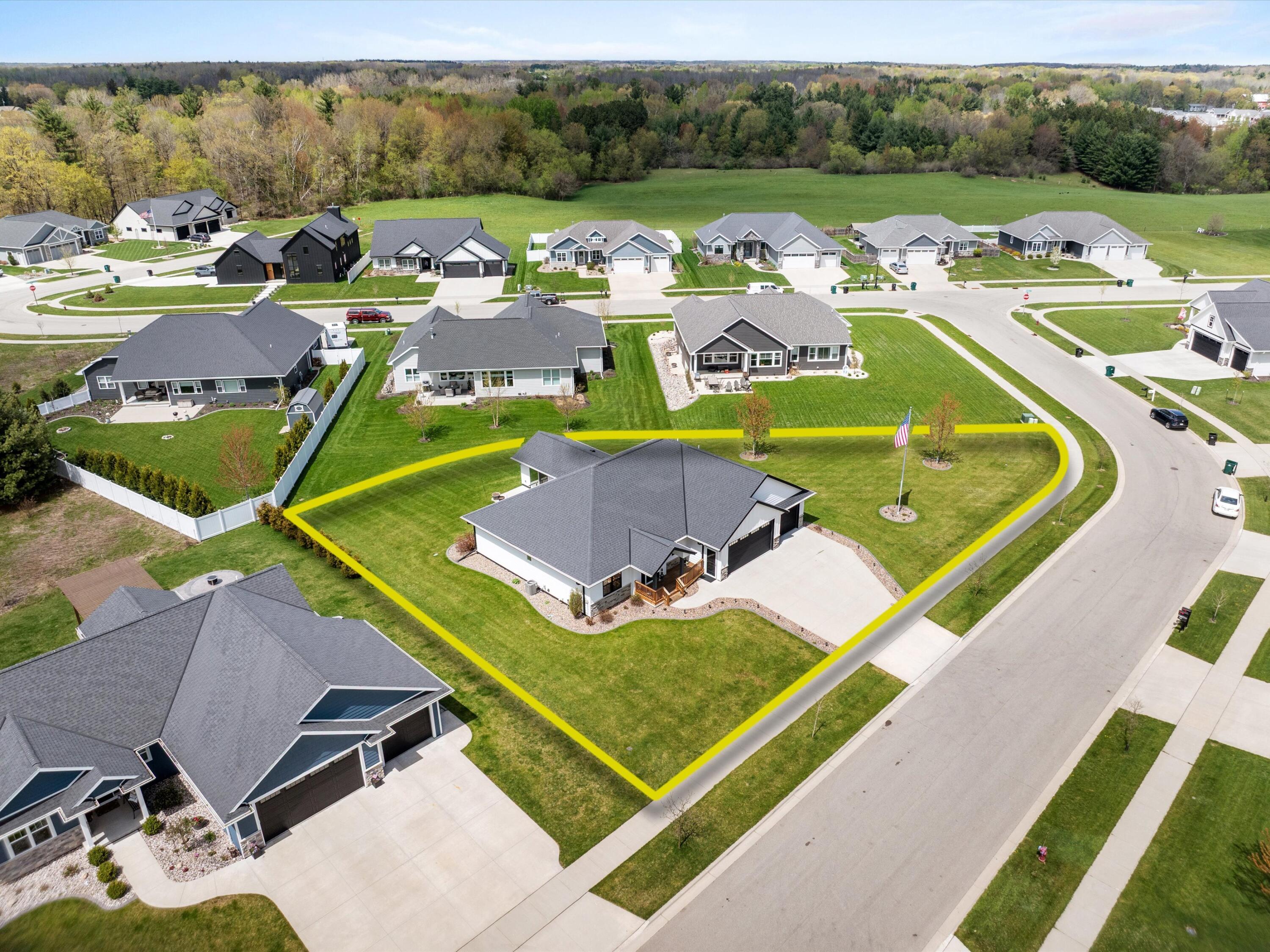 1625 Drusillas Way Howard, WI 54313 - Photo 42 of 51 08-008_275568102_0184_D