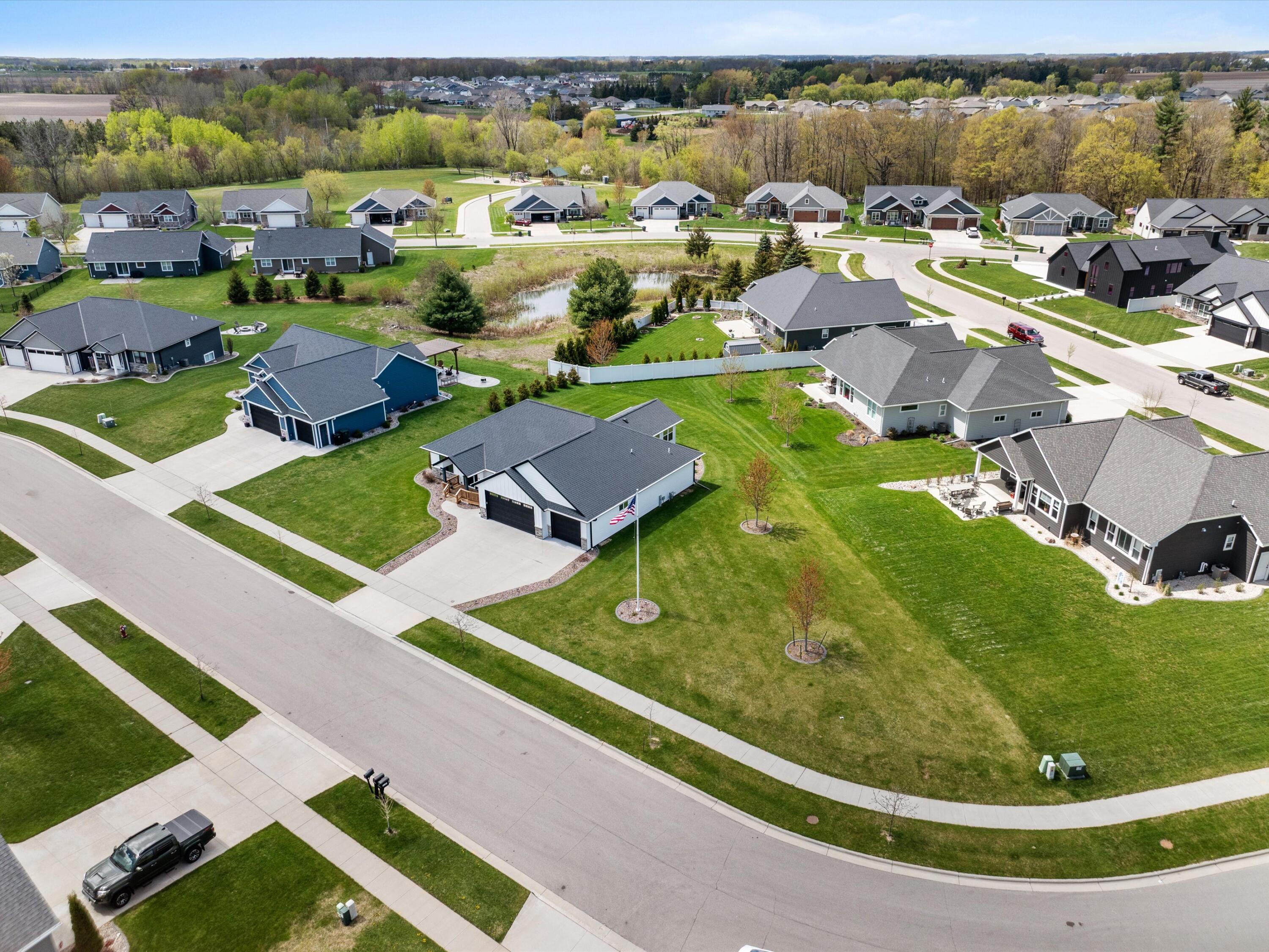 1625 Drusillas Way Howard, WI 54313 - Photo 43 of 51 09-009_275568117_0189_D