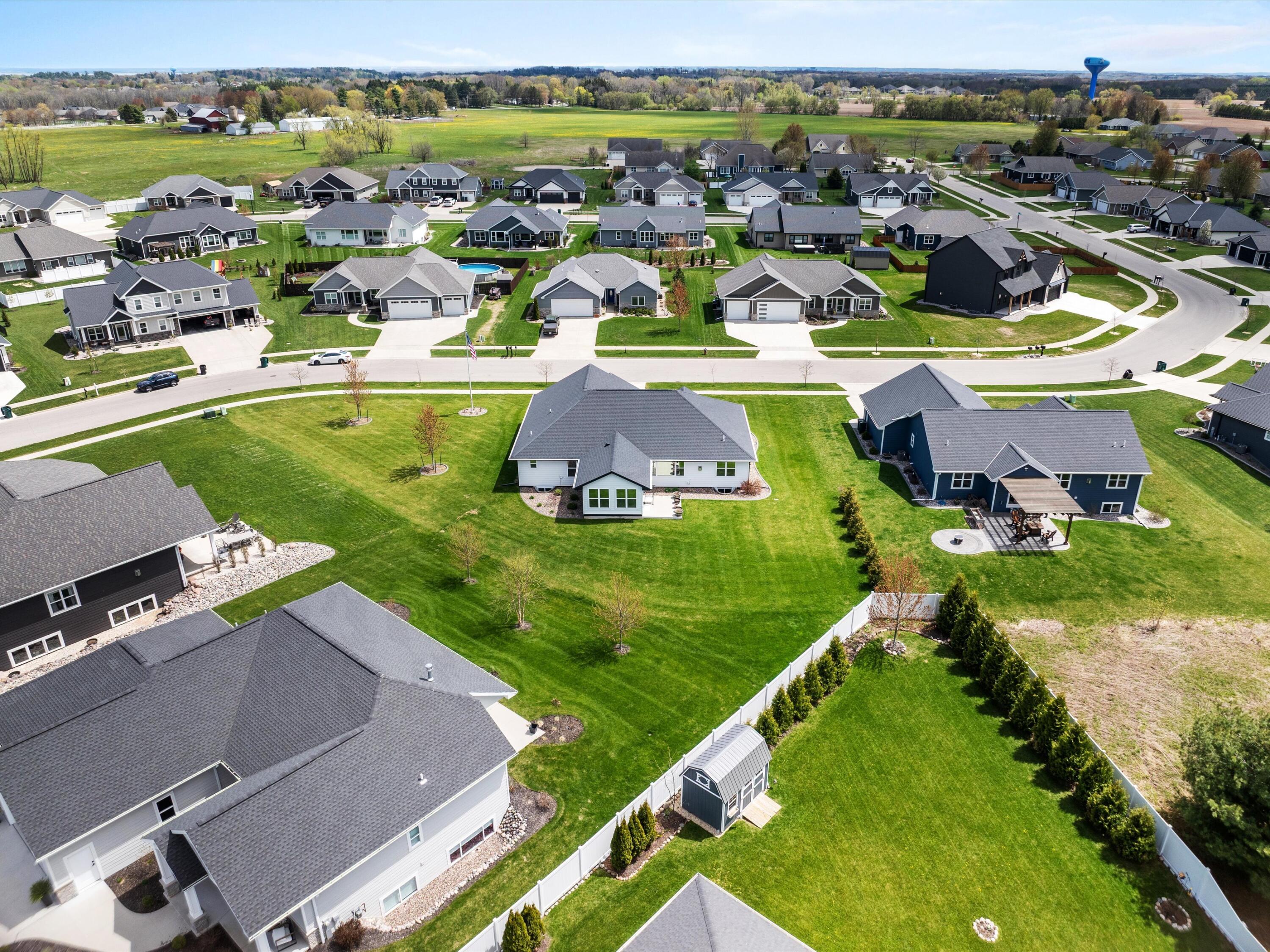 1625 Drusillas Way Howard, WI 54313 - Photo 45 of 51 11-011_275568143_0199_D