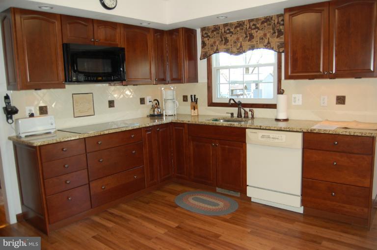3246 Sharp Road Glenwood, MD 21738 - Photo 8 of 18 Kitchen