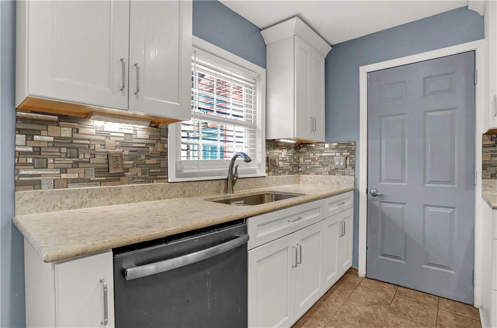 4040 Roland Road Indianapolis, IN 46228 - Photo 13 of 60 Gallery Image 13