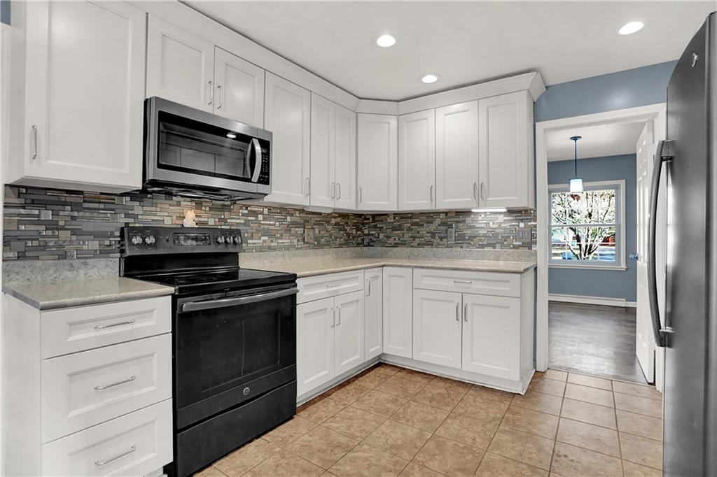 4040 Roland Road Indianapolis, IN 46228 - Photo 15 of 60 Gallery Image 15