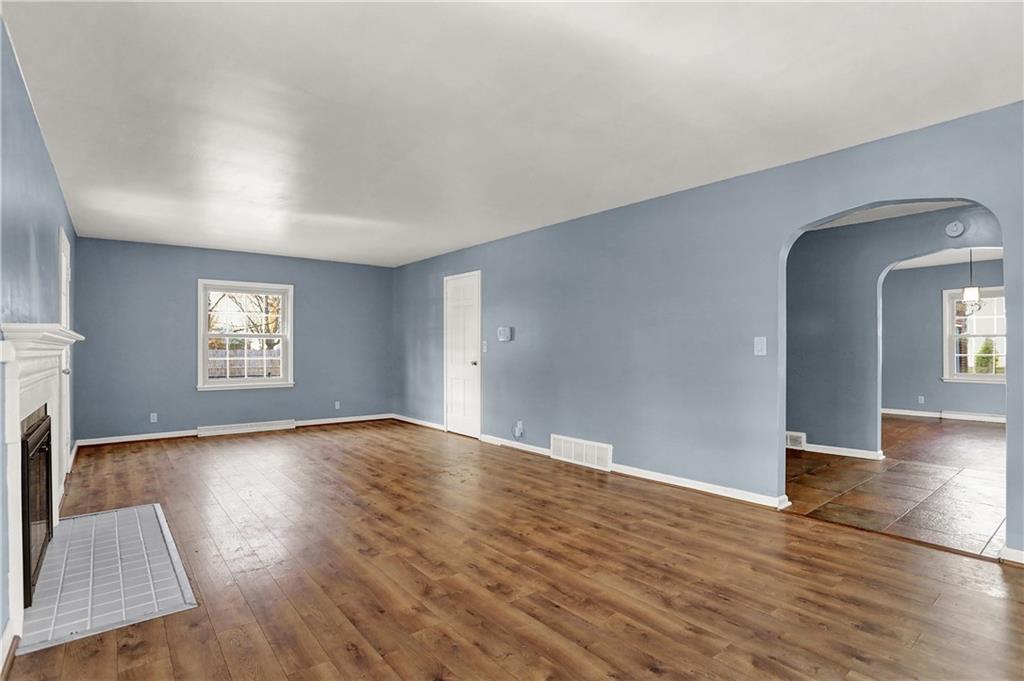 4040 Roland Road Indianapolis, IN 46228 - Photo 5 of 60 Gallery Image 5