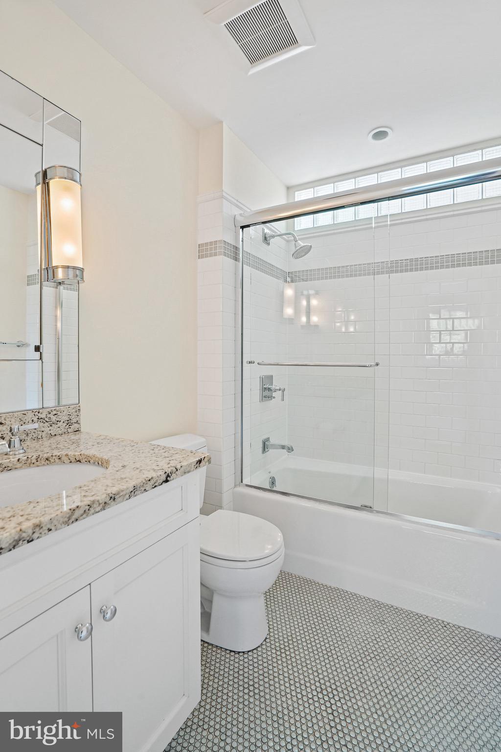 3127 P Street Northwest Washington, DC 20007 - Photo 33 of 46 upper level 2 bath