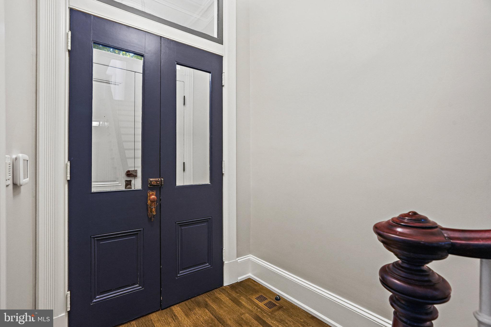 3127 P Street Northwest Washington, DC 20007 - Photo 4 of 46 beautiful entry