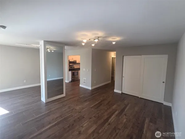 $339,500 | 2824 Grand Avenue, Unit A105, Everett, WA 98201