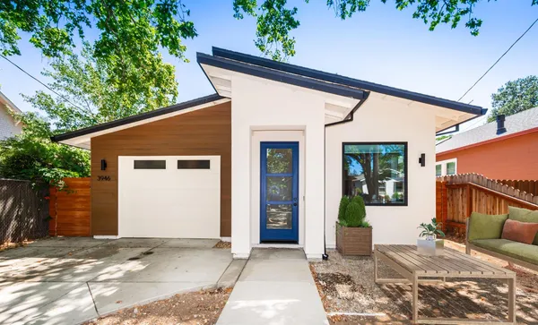 $3,950 | 3946 3rd Avenue, Sacramento, CA 95817