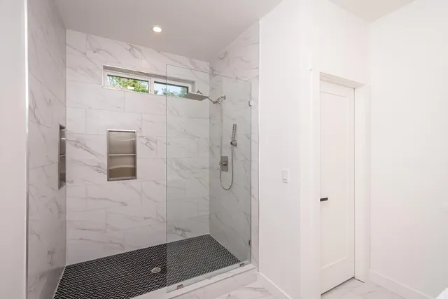 $3,950 | 3946 3rd Avenue, Sacramento, CA 95817