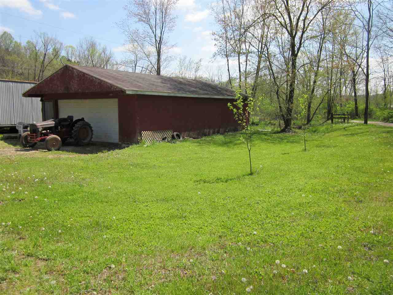 2484 Prows Road Spencer, IN 47460 - Photo 5 of 6