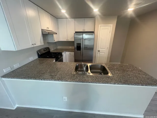 $2,195 | 31568 Meander Lane, Bulverde, TX 78163