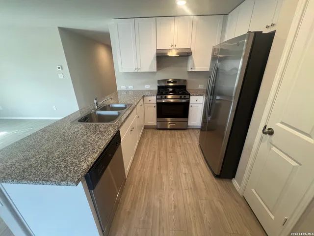 $2,195 | 31568 Meander Lane, Bulverde, TX 78163