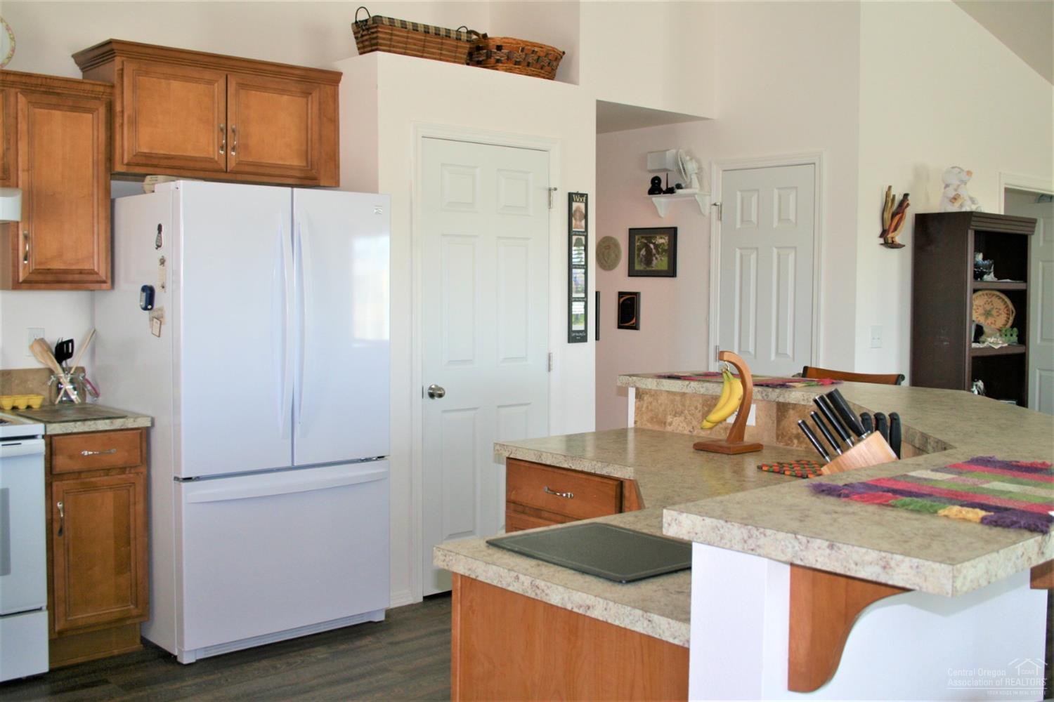 2317 Northeast Colleen Road Prineville, OR 97754 - Photo 8 of 25 Additional Photo