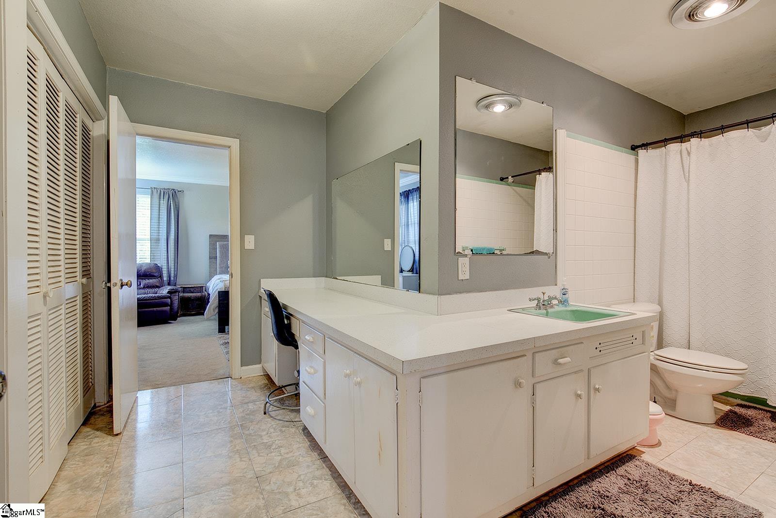 399 Old Farrs Bridge Road Greenville, SC 29611 - Photo 18 of 35 Gallery Image 18