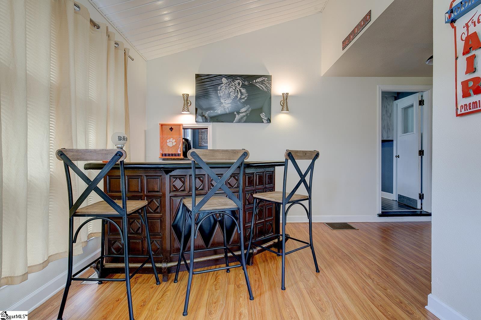 399 Old Farrs Bridge Road Greenville, SC 29611 - Photo 10 of 35 Gallery Image 10