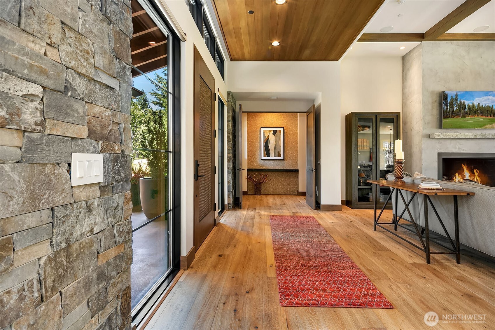 47 Frst Rdg Drive Cle Elum, WA 98922 - Photo 5 of 40 a very nice looking room with a large window and wooden floor