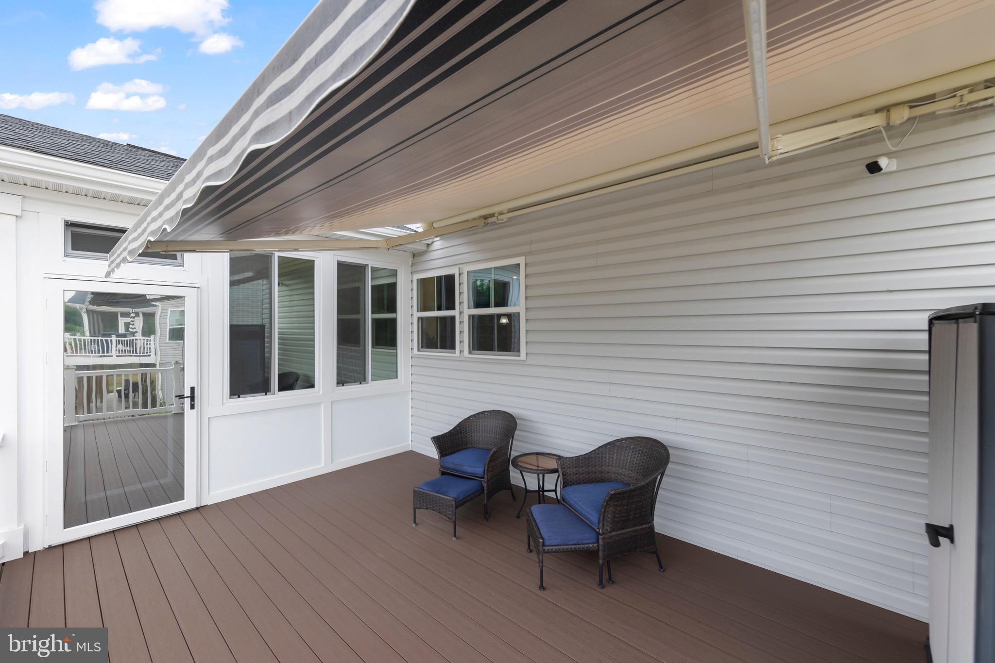 109 Decatur Circle Stephens City, VA 22655 - Photo 18 of 79 Retractable Awniong w remote, Composite decking