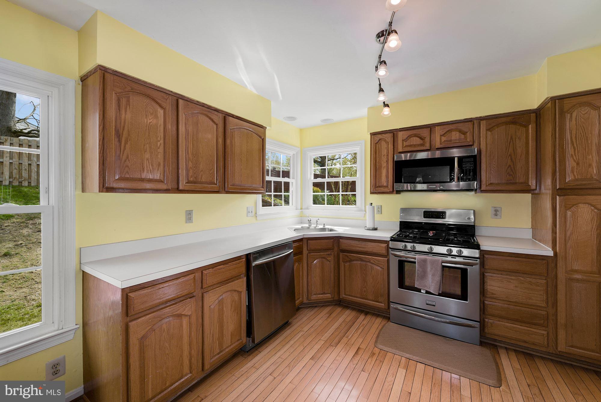 18911 Lindenhouse Road Gaithersburg, MD 20879 - Photo 16 of 45 Gallery Image 16
