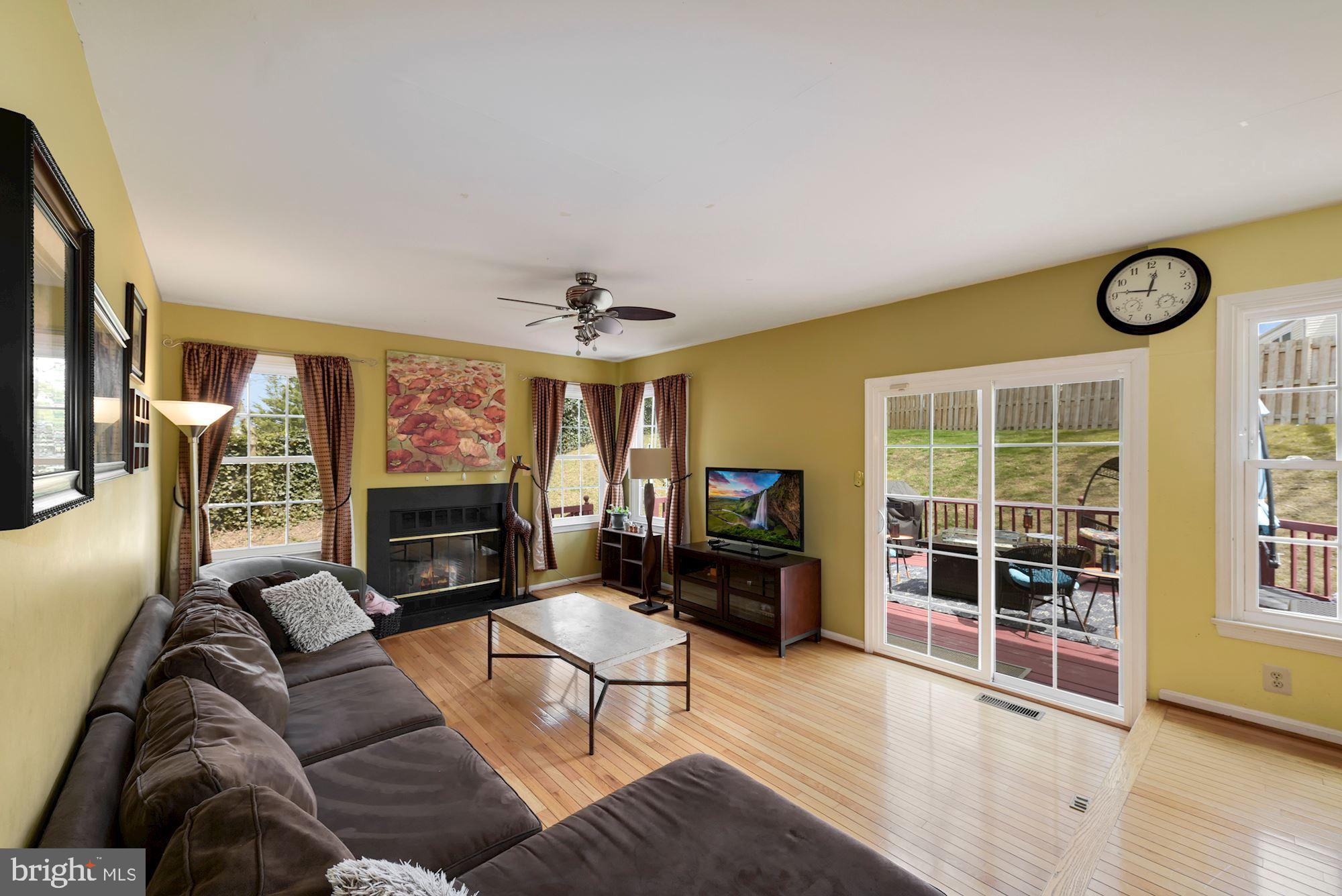18911 Lindenhouse Road Gaithersburg, MD 20879 - Photo 17 of 45 Gallery Image 17