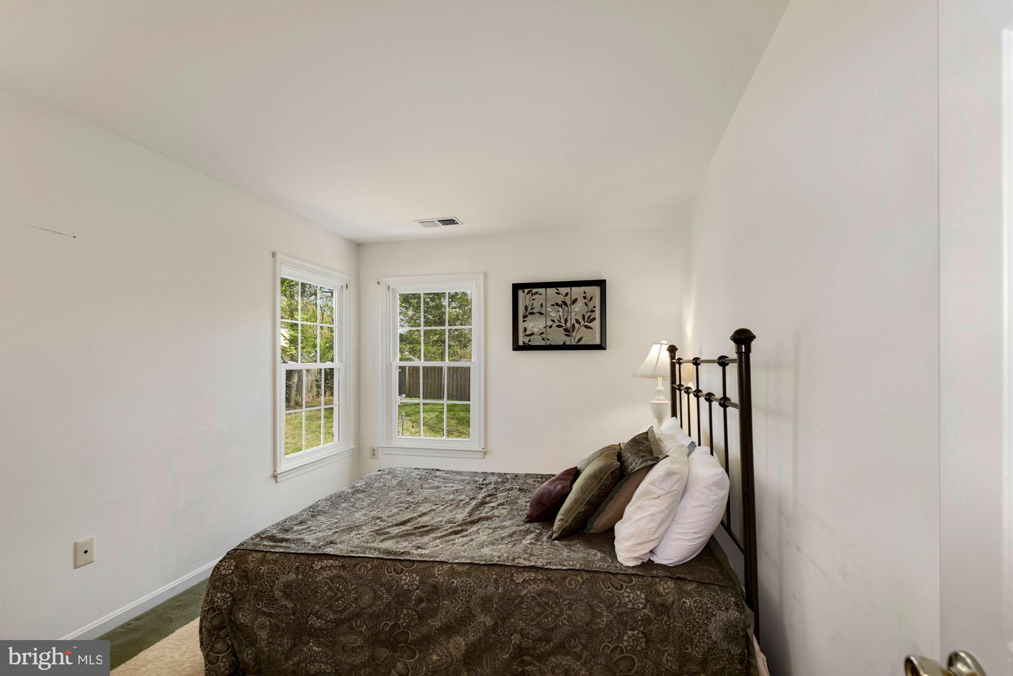 18911 Lindenhouse Road Gaithersburg, MD 20879 - Photo 28 of 45 Gallery Image 28