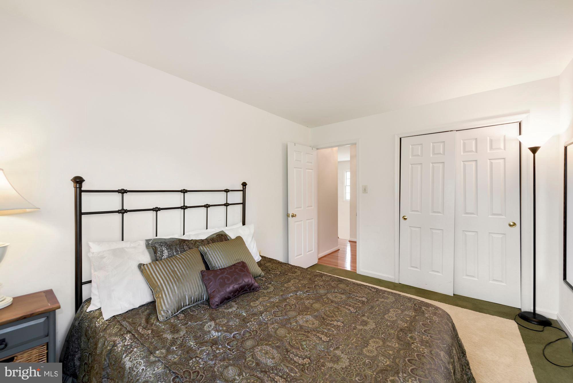 18911 Lindenhouse Road Gaithersburg, MD 20879 - Photo 30 of 45 Gallery Image 30