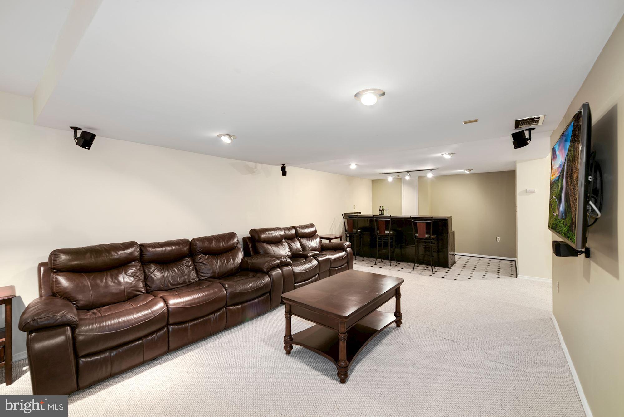 18911 Lindenhouse Road Gaithersburg, MD 20879 - Photo 35 of 45 Gallery Image 35