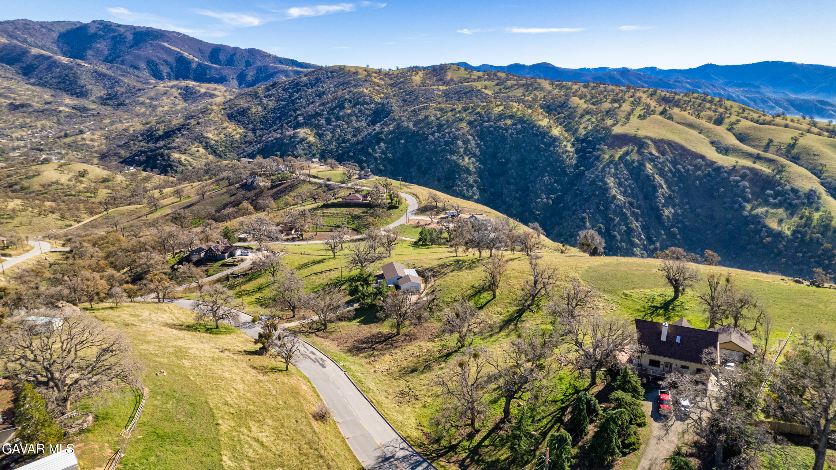 Horsethief Drive Tehachapi, CA 93561 - Photo 2 of 12 DJI_0002