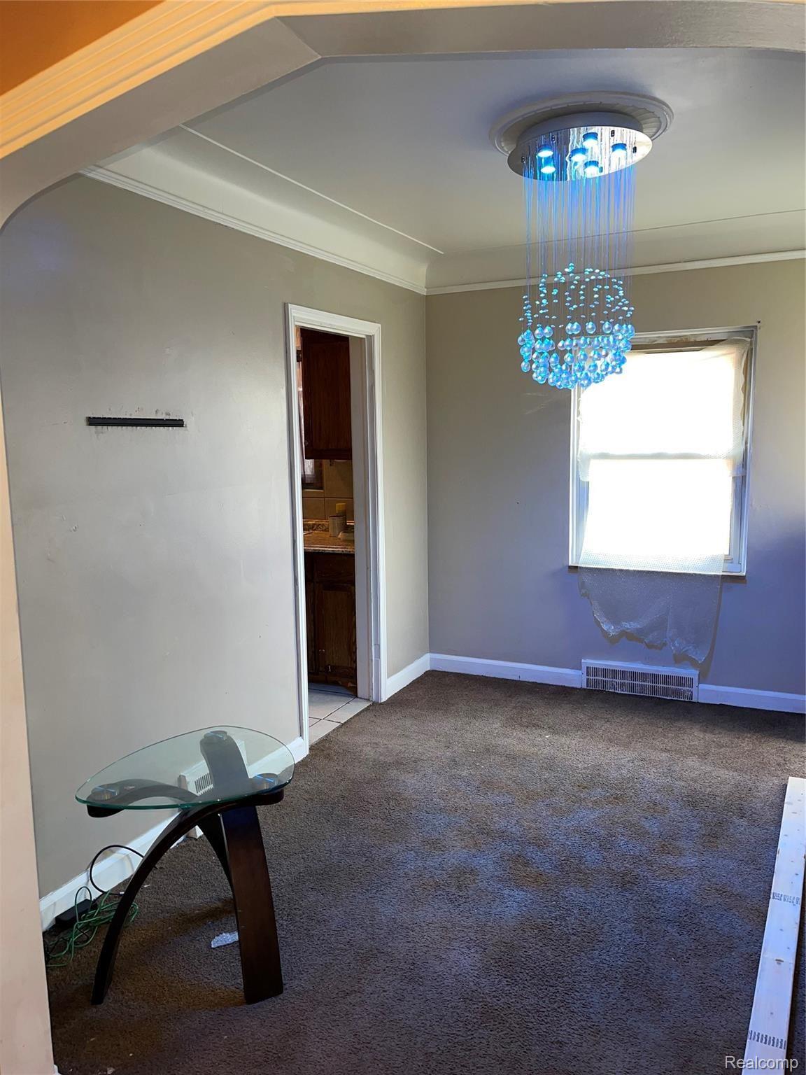 9622 Rutland Street Detroit, MI 48227 - Photo 7 of 30 21.jpg