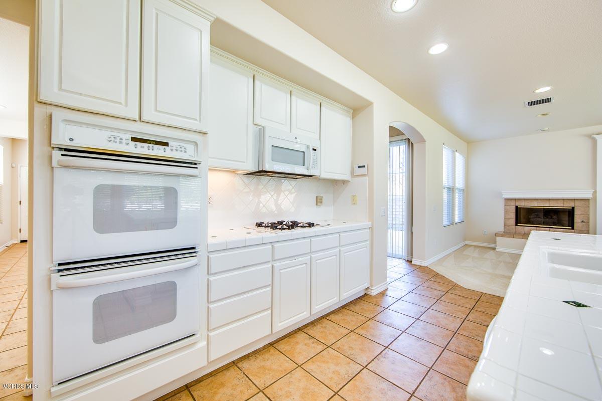 194 Park Hill Road Simi Valley, CA 93065 - Photo 18 of 45 194-2ParkHill-8