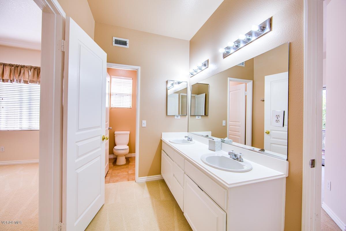 194 Park Hill Road Simi Valley, CA 93065 - Photo 40 of 45 194-2ParkHill-22