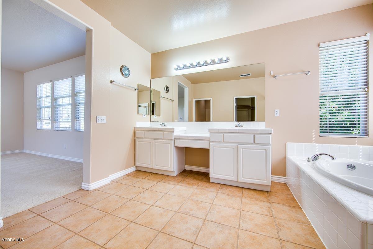 194 Park Hill Road Simi Valley, CA 93065 - Photo 44 of 45 194-2ParkHill-29