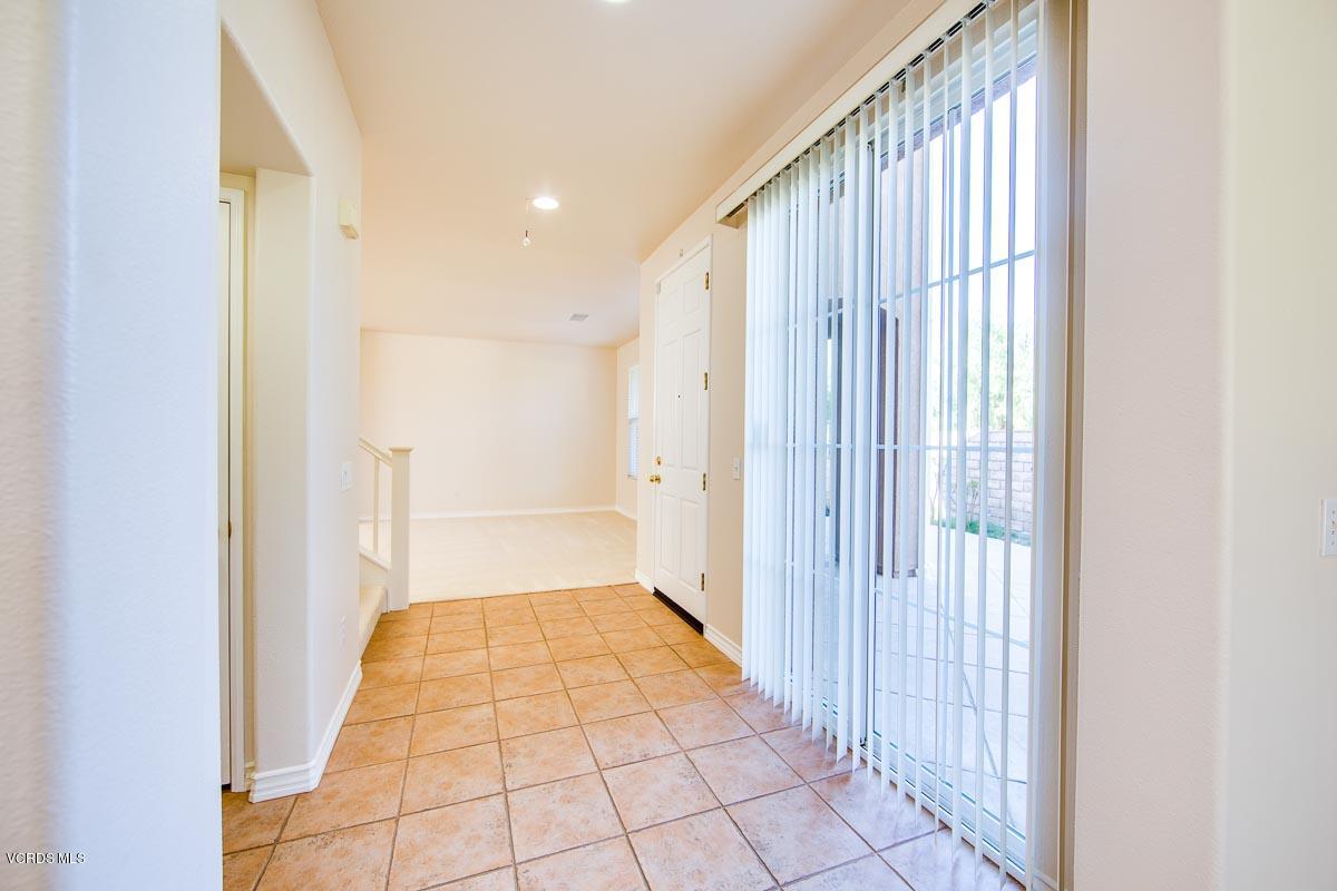 194 Park Hill Road Simi Valley, CA 93065 - Photo 6 of 45 194-2ParkHill-14
